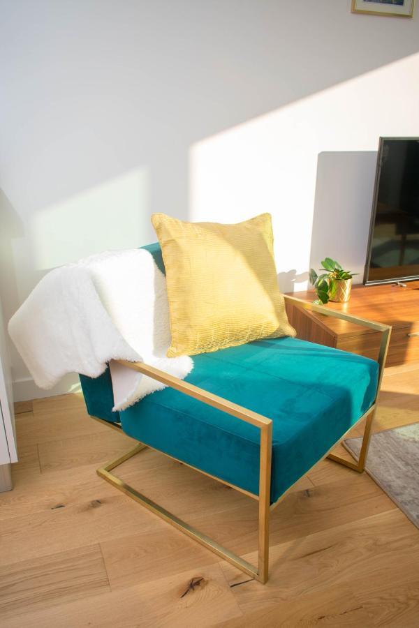 Exoticstay Apartments - Ultra Luxe Top Floor Suite - City Centre Apartment With Cube View - Smart 4K Tv With Ultrafast Wifi & Netflix Birmingham Exterior photo